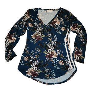 Floral V Neck T-Shirt Long Tunic Size Tall / Long Medium